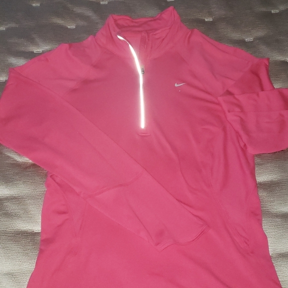 Nike Dri-fit 1/4 zip Pullover - Picture 1 of 3